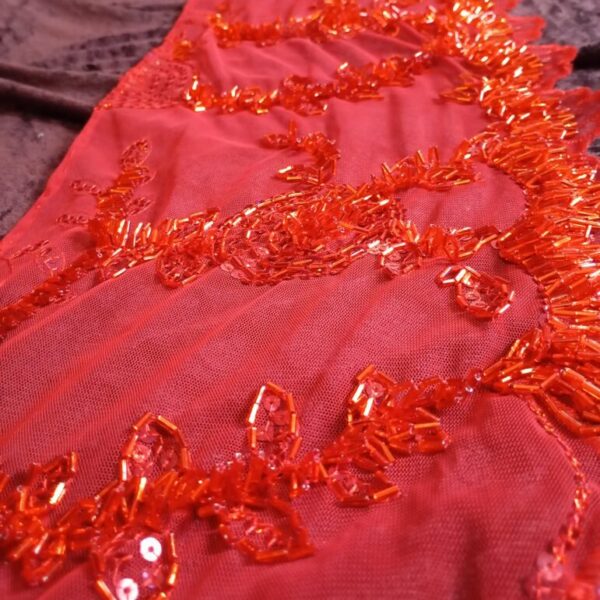 Κόκκινη ζώνη χορού της κοιλιάς - bellydacne